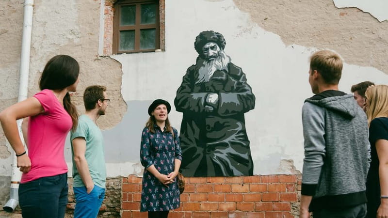 Vilnius: 2.5-Hour Jewish Quarter Walking Tour - Key Points