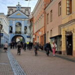Vilnius: Private City Bike Tour of Vilnius Highlights - Cathedral Square and the Gedimino Tower Photo Stop