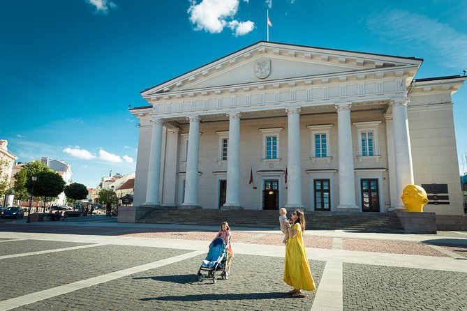 Vilnius Private Photoshoot Tour - Exploring Vilnius Old Town’s Main Landmarks