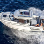 VIP Prague YachtBoat SPEED Experience: All-You-Can-Drink - From the Old Town to the Castle District