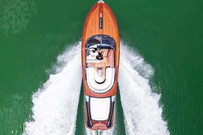 VIP Private Luxury Boat Tour - Riva Aquariva Yacht Venice - Exclusive Views of Venice’s Iconic Landmarks
