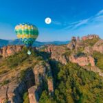 Virtual Hot Air Balloon Ride over the Belogradchik Rocks - How the Tour Guides You Through Bulgaria’s Belogradchik Region