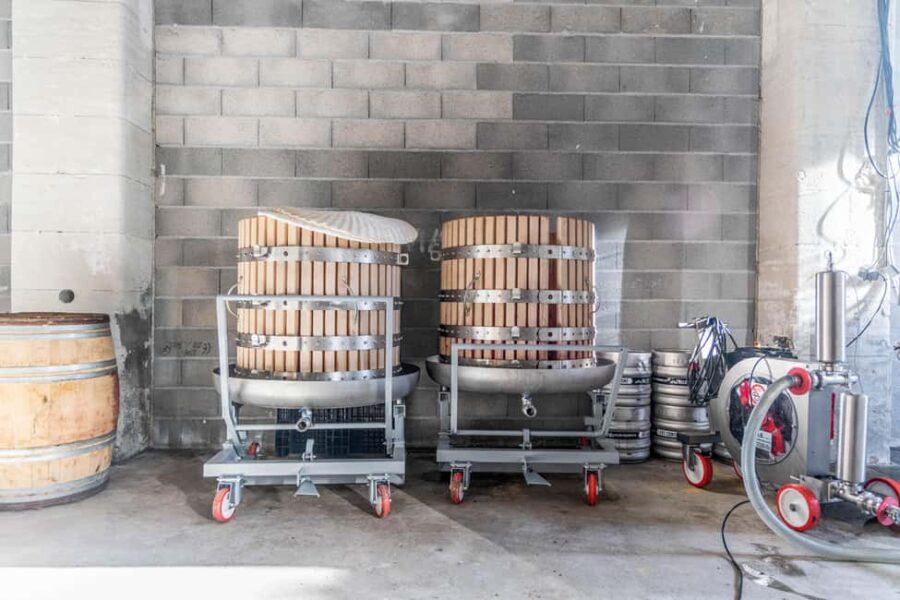 Visit an urban winery & wine tasting in Bordeaux - Visit a Bordeaux Wine Cellar with a Local Touch