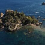 Visit of the bay of Taormina with private boat - Exploring the Scenic Bay of Giardini Naxos