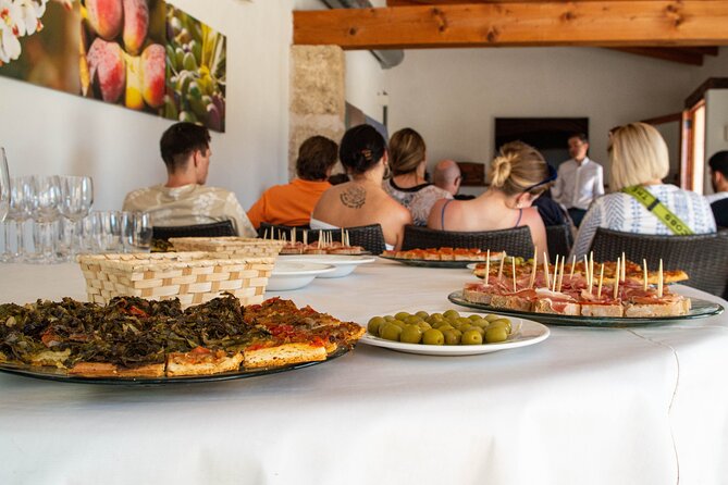 Visit the Finca and olive grove, extra virgin olive oil tasting and snack - Scenic Location for Lunch and Snacking