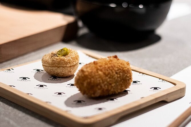 Visit to the Ham Factory in Salamanca. Tasting and Masterclass - Tasting the Finest Iberian Bellota Ham