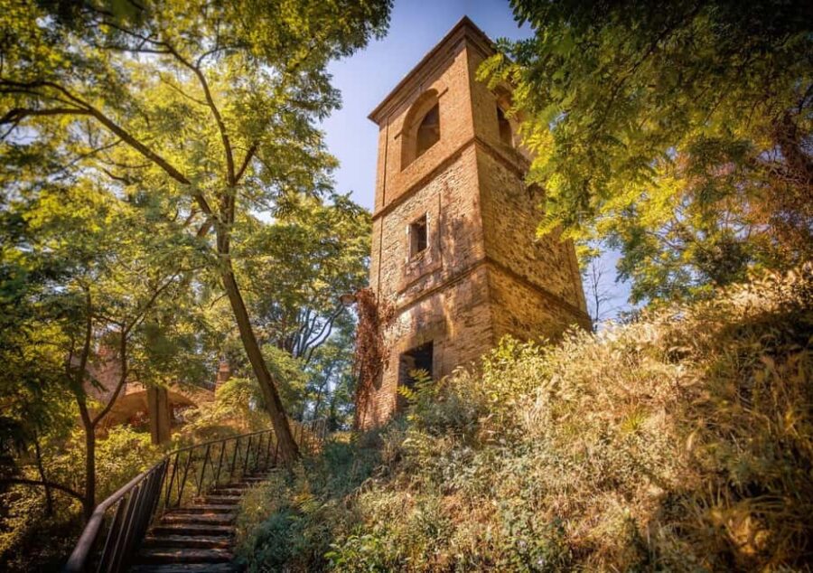 Visita al Borgo di Monteveglio Alto e lAbbazia Millenaria - Highlights of Monteveglio Alto and Its Medieval Charm