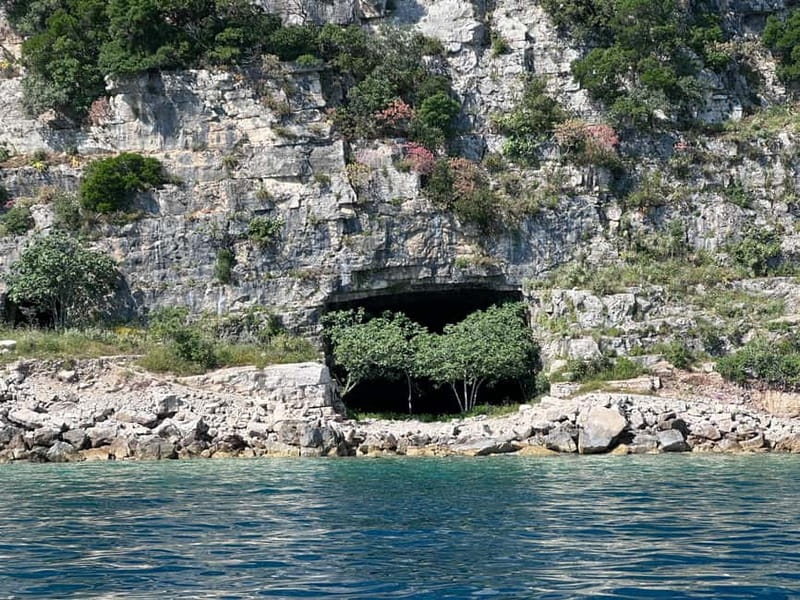Vlore: Private Speedboat Tour to Sazan-Karaburun Marine Park - Exploring Sazan Island and Its Historic Sites
