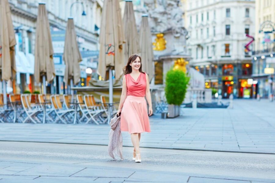 Vltava River Cruise and Private Tour of Prague' Old Town - Meet Your Private Guide in Front of Kafka’s World