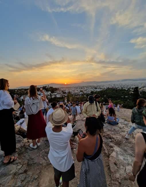 Walk through Ancient and Modern Athens - Starting at Monastiraki Square and the First Encounters in Athens