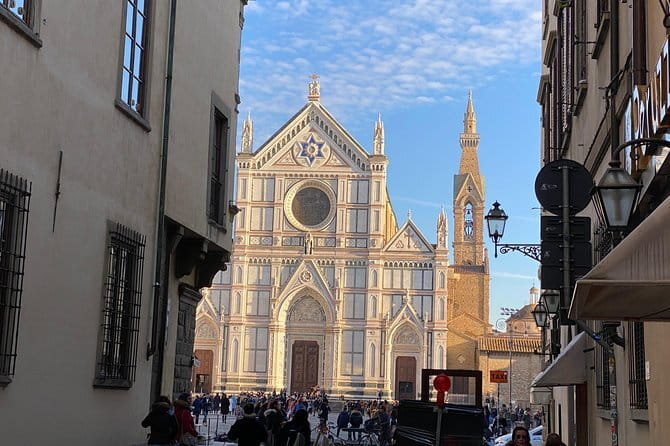 Walking Group Tour In Florence - Admiring the Duomo and Giotto’s Bell Tower