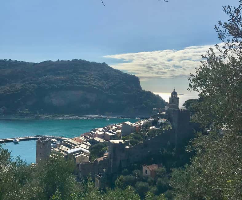Walking tour around Portovenere, the pearl of Gulf of Poet - Visiting Grotta Byron and the Church of San Pietro