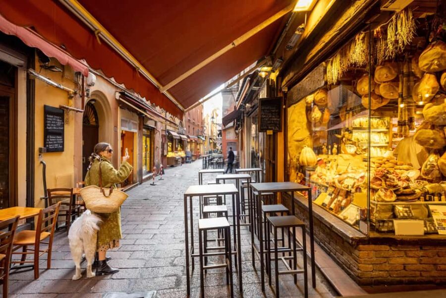 Walking Tour in Bologna with Tastings and Stories - Starting Point: The Bookstore Entrance in Bolognas Historic Center
