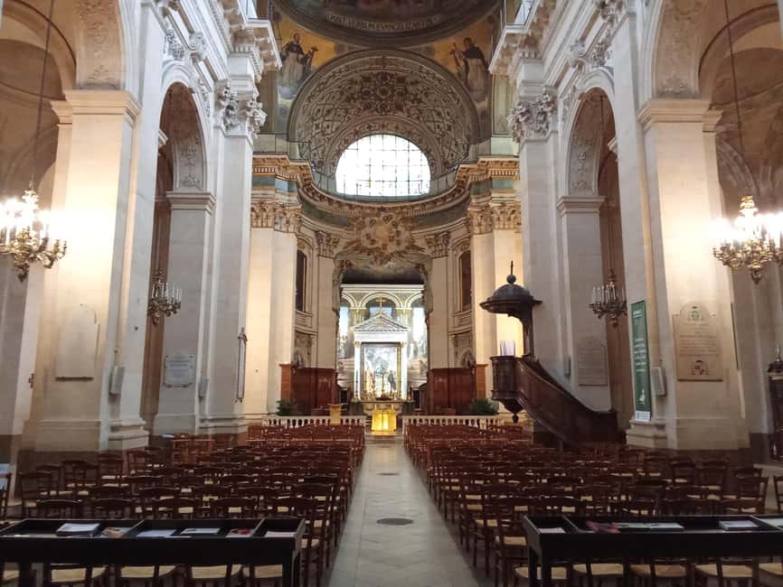 Walking Tour of Paris: Discover the Wonders of the Left Bank - Starting at Sèvres – Babylone for a Central Paris Kickoff