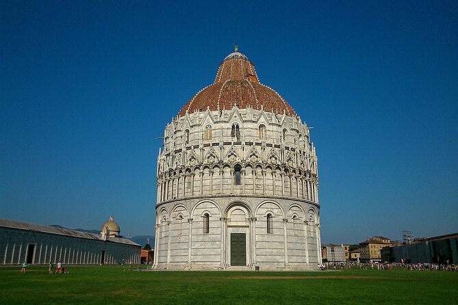 Walking Tour of Pisa: Leaning Tower & Miracle Square - Walking Along the Mura di Pisa: The Ancient City Walls