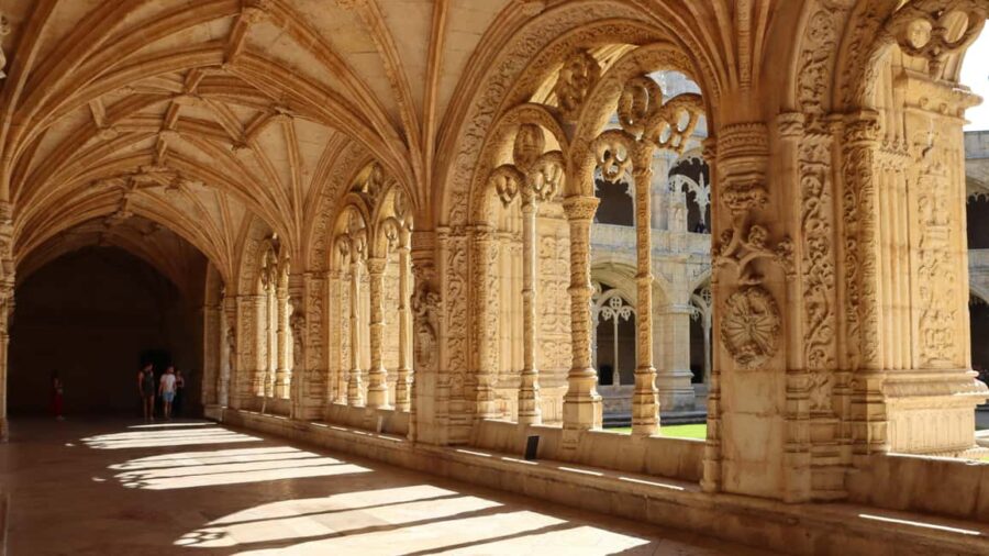 Walking Tour Small Group Belém + Jerónimos Monastery Tickets - Inside the Magnificent Jerónimos Monastery