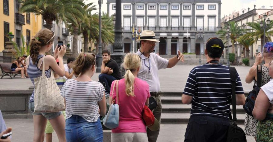 Walking tour Vegueta (old town Las Palmas) - Visiting the Cathedral of Santa Ana