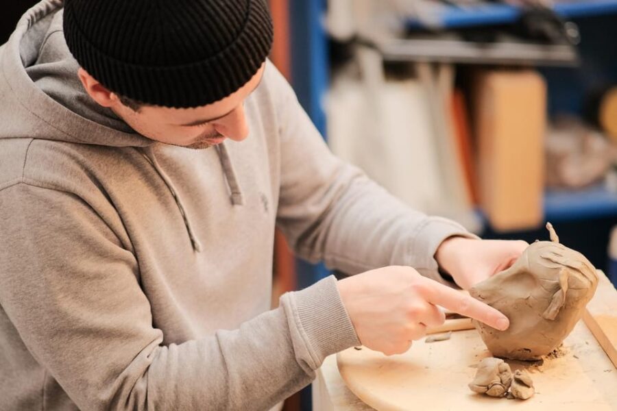 Warsaw: 3-Hour Sculpture Workshop with a Local Artist - Creating Your Own Sculpture in a Short Time