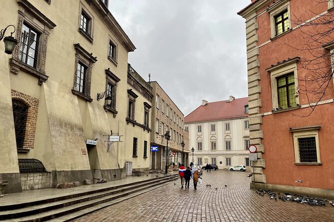 Warsaw's Old Town A Self-Guided Audio Tour - Exploring Key Landmarks: Rynek Starego Miasta, Jesuit Church, and St. John’s Archcathedral