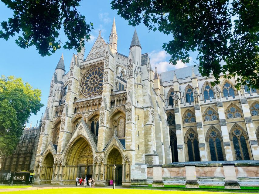 Westminster Abbey Skip-the-Line Entry and Private Tour - Meet Your Guide Outside Westminster Abbey for a Focused Introduction