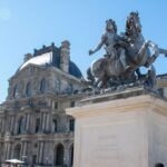 Wheelchair-Frendly Private Louvre Tour  Stress-Free & Easy - Starting Your Visit: From Hotel Pickups to Meeting Points