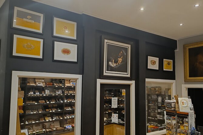 Whisky tasting experience - The Location: Jeffrey Street Whisky & Tobacco in Edinburgh