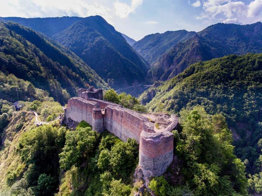 Whispers of the Peaks: Transfgran Private Tour - Climbing to Poenari Fortress and Vlad the Impaler’s Stronghold