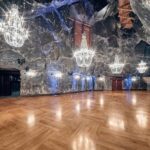 Wieliczka Salt Mine Half-Day Tour from Kraków - Descending 380 Steps to the Mines First Level