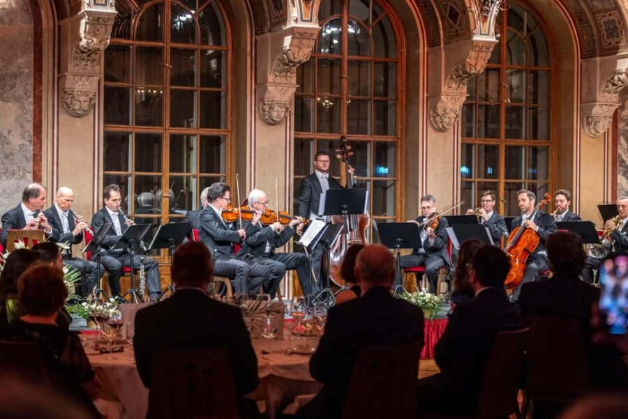 Wien / Vienna: Exclusive Year-End Concert at Palais Ferstel - The Evening Schedule and Atmosphere