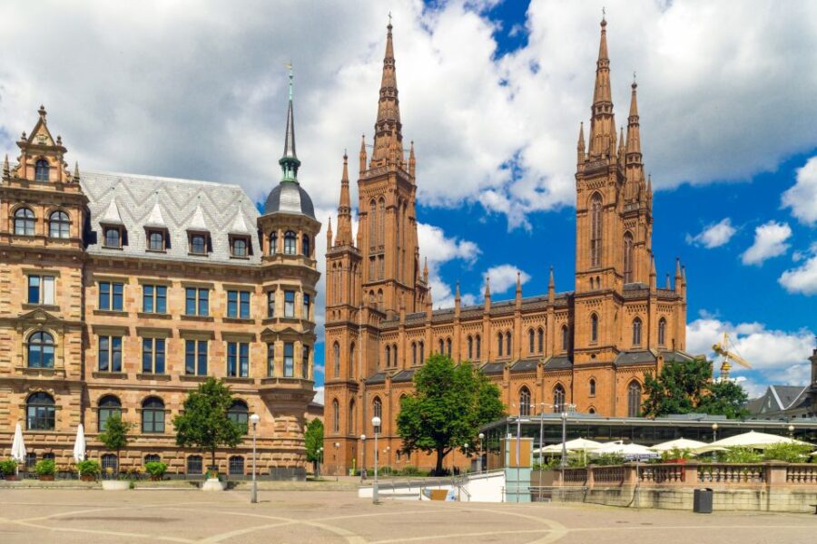 Wiesbaden: Private Walking Tour with a Guide - Exploring Wiesbaden’s Iconic Landmarks: From the Kurhaus to the City Palace