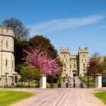 Windsor Castle Private Tour in Executive Vehicle With Admission - Windsor Castle: The Crown Jewel of the Tour