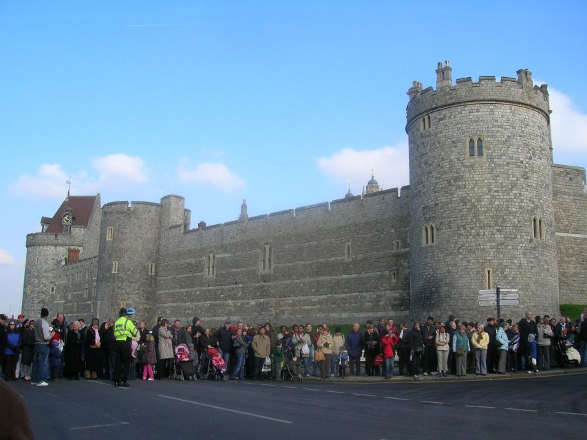 Windsor Oxford Cotswold Private Tour including Admissions - An Engaging Walking Tour of Oxford’s Historic Colleges and Sites