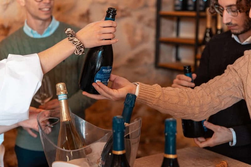Wine Experience tra i carrubi secolari di Mazara del Vallo - The Setting: Sunset Among Antique Carob Trees