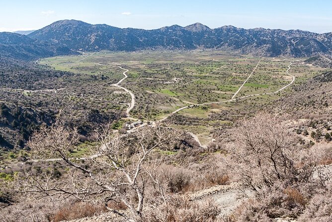 Wine & Olive Oil Tour with lunch at the White Mountains - Crossing the Rugged Sebronas Gorge and Approaching the White Mountains