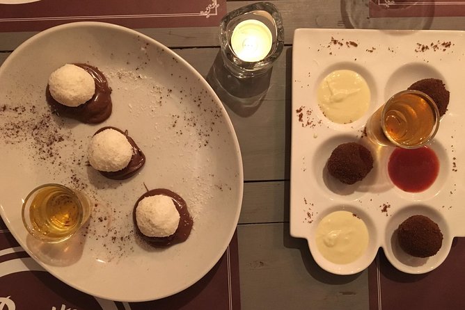 Wine Tasting, Food & Sightseeing Tour in Rome with local guide - The Guide’s Expertise and Storytelling Style