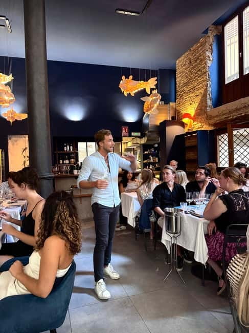 Wine Tasting with Professional Sommelier in centre Valencia - The Expertise of Tristan Van Doorn as Your Guide