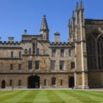 Wizarding Oxford: Private Tour in Harry Potters Footsteps - Discovering Blackwell’s Bookshop: A Harry Potter Treasure Chest