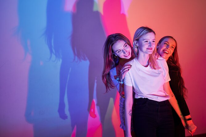 World of Illusion Museum Skip-the-Line Ticket - The Highlights: Mirrored Rooms and Optical Illusions