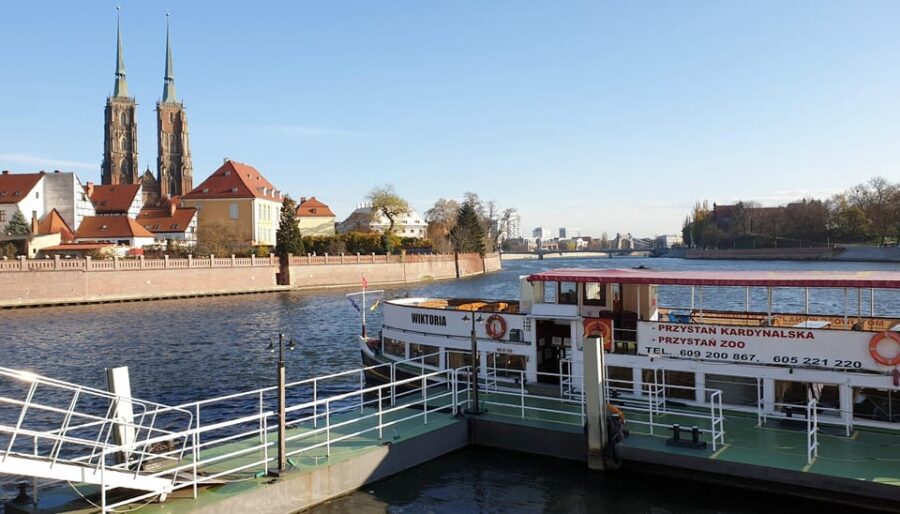 Wrocaw: Boat cruise with a licensed guide (1 hour) - Starting Point: Meeting in Wrocław’s Market Square