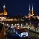 Wrocaw: Old City Night Walk and Gondola Ride - Exploring Wroclaw’s Historic Landmarks on Foot