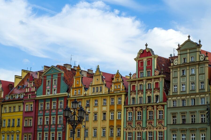 Wrocaw: Ostrów Tumski and Old Town Highlights Private Tour - The Charm of Wroclaw’s Old Town