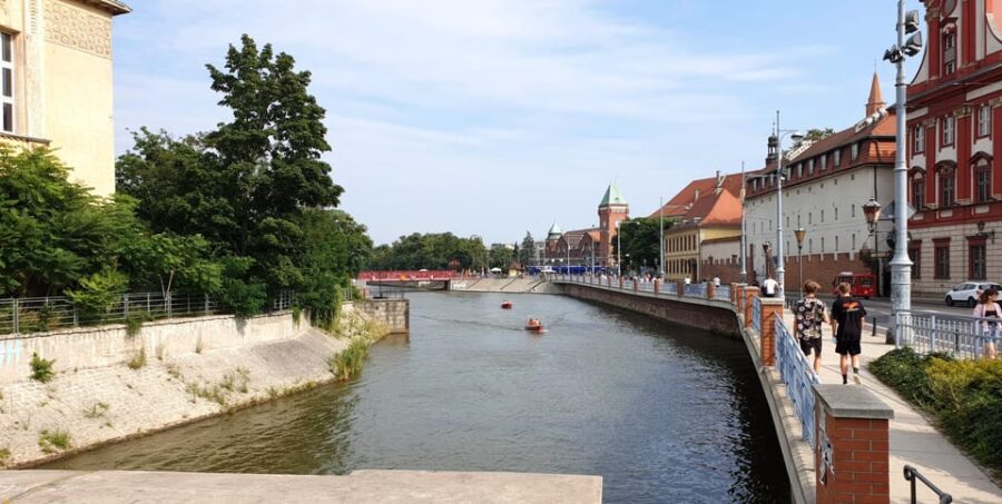Wrocaw: Venice of the North! Monuments on the Odra River 2h - Starting Point at Resturacja Piwnica Widnicka