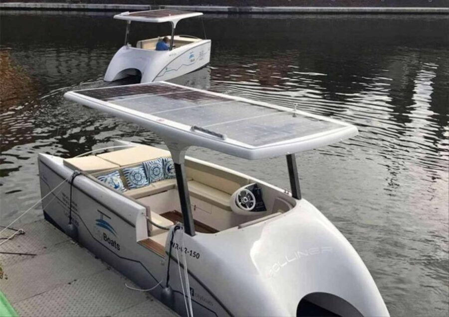 Wroclaw: City Walk and Cruise by Luxury Solar Catamaran - Exploring Wroclaw’s Market Square and Fencer Fountain