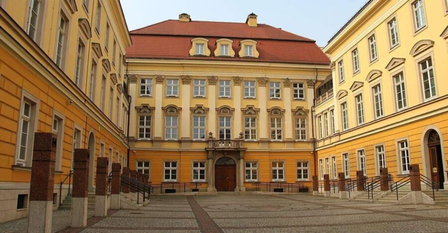 Wroclaw Royal Palace Private Guided Tour - Inside the Royal Palace: A Treasure Trove of Heritage