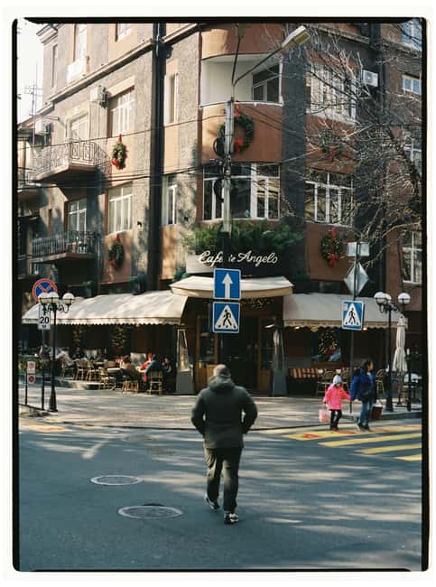 Yerevan: Evening Walking Tour with Local Guide - The Tour Begins at Yerevan’s Iconic Republic Square