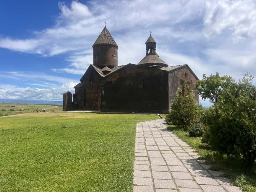 Yerevan: Hovhannavank, Saghmosavank & Alphabet, Myler Tour - Saghmosavank: The Monastery of the Psalms with Scenic Cliffs