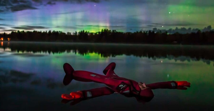 Ylläs: Northern Lights Ice-Floating Experience with Transfer - The Stunning Arctic Setting of Laplands Ylläs Region