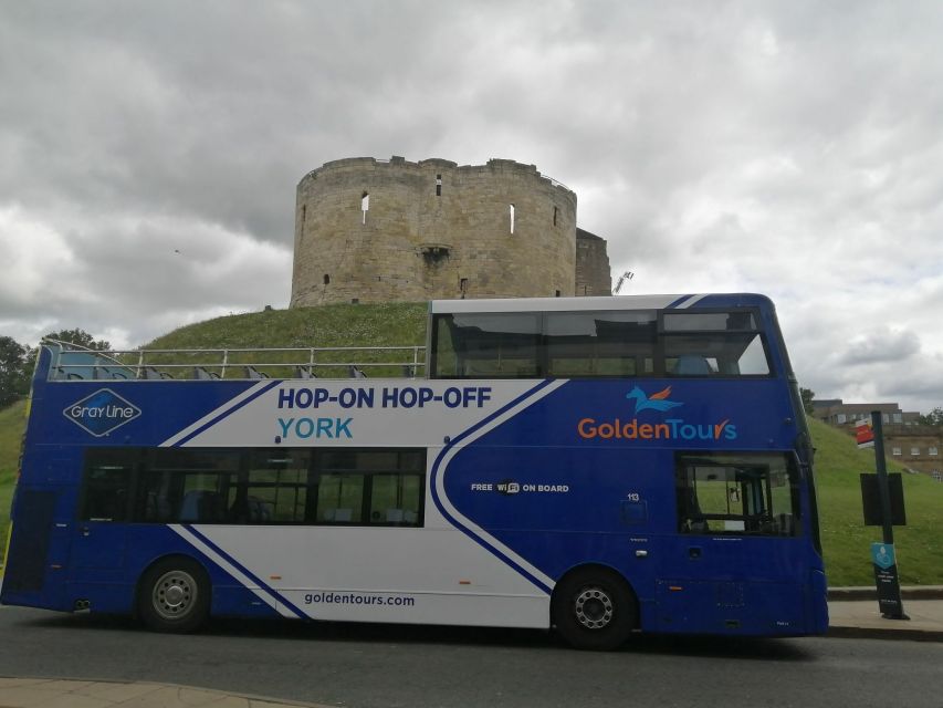 York: Hop-on Hop-off Sightseeing Bus Tour - Visiting York Minster from the Bus Stop