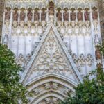 Young Seville: Tour for curious explorers - Meeting at Plaza de San Francisco in Seville