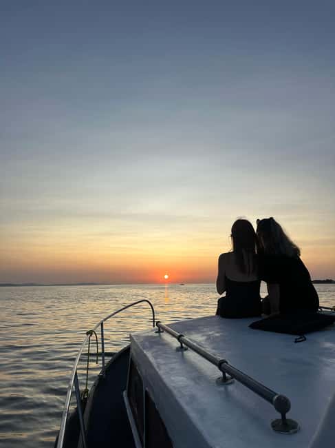 Zadar: Sunset Cruise with unlimited champagne - The charm of a traditional wooden boat in Zadar’s waters